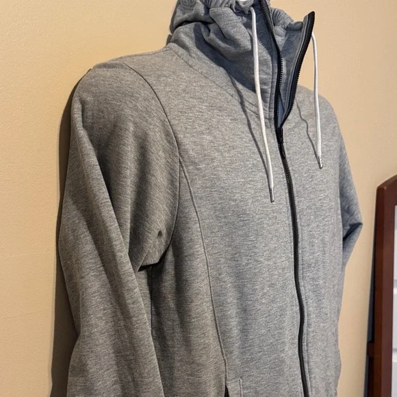 Helly Hansen Gray Women's Zip-Up Jacket - Picture 5 of 12